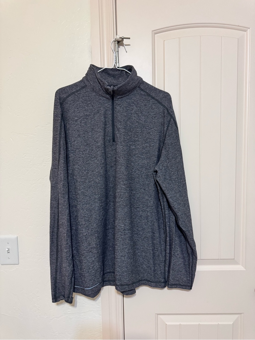 lululemon athletica Men's Heather Charcoal Quarter-Zip Pullover